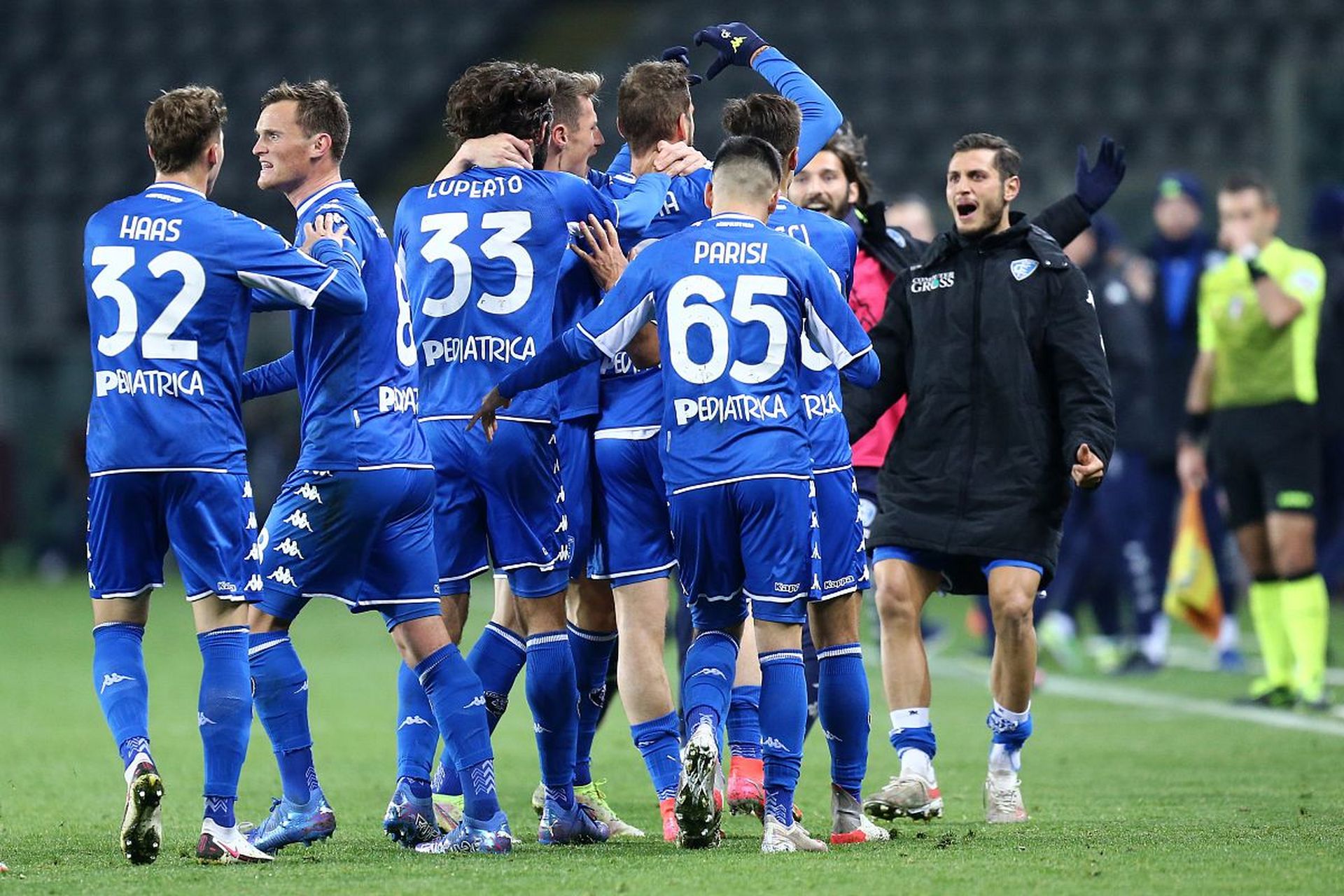 部在年轻球 部在年轻球